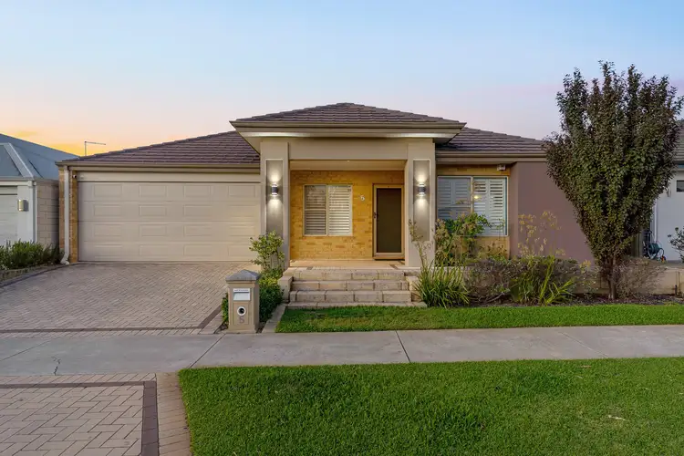 Main view of Homely house listing, 5 Ginger Loop, Treeby WA 6164