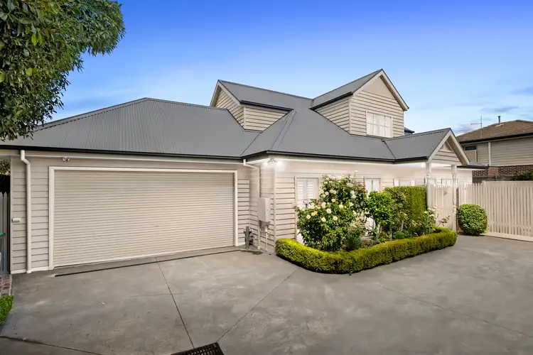 2/5 Tulip Crescent, Boronia VIC 3155