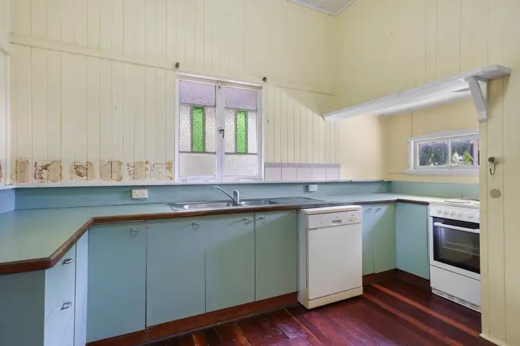 Fifth view of Homely house listing, 250 Auckland Street, South Gladstone QLD 4680
