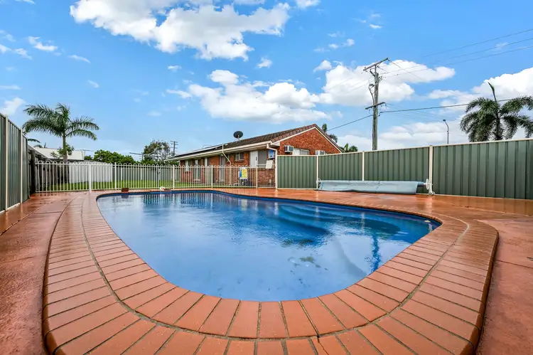 1 Doncaster Way