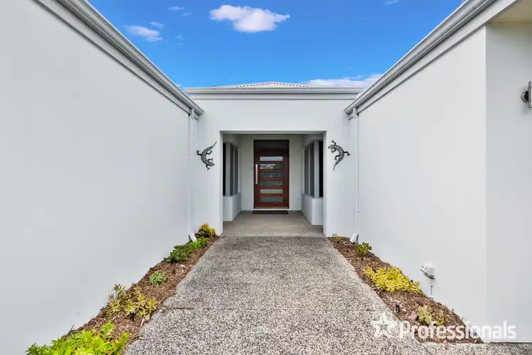 Sixth view of Homely house listing, 2 Althrop Way, The Vines WA 6069
