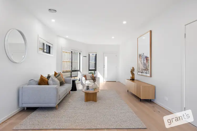 Fifth view of Homely townhouse listing, 10/16 Sylvanwood Crescent, Narre Warren VIC 3805