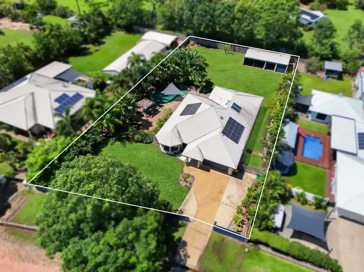 7 Shoalmarra Drive, Mount Low QLD 4818