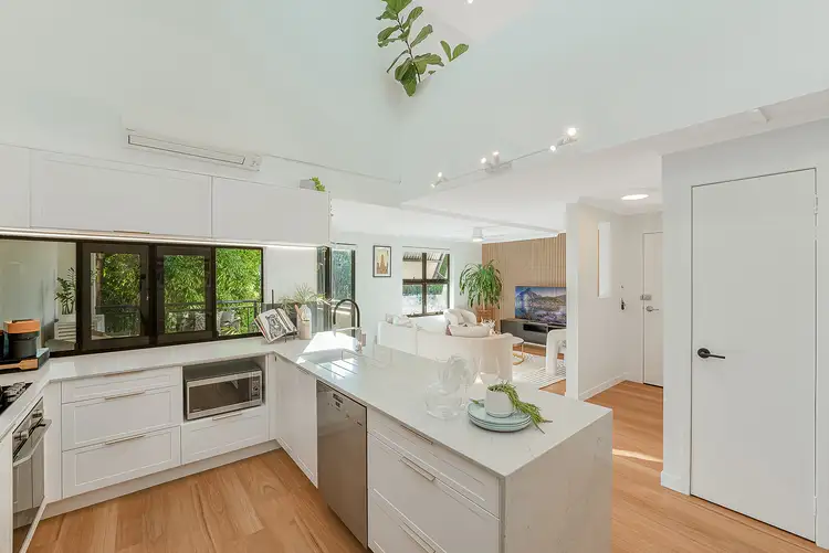 Third view of Homely apartment listing, 7/41 Rossiter Parade, Hamilton QLD 4007