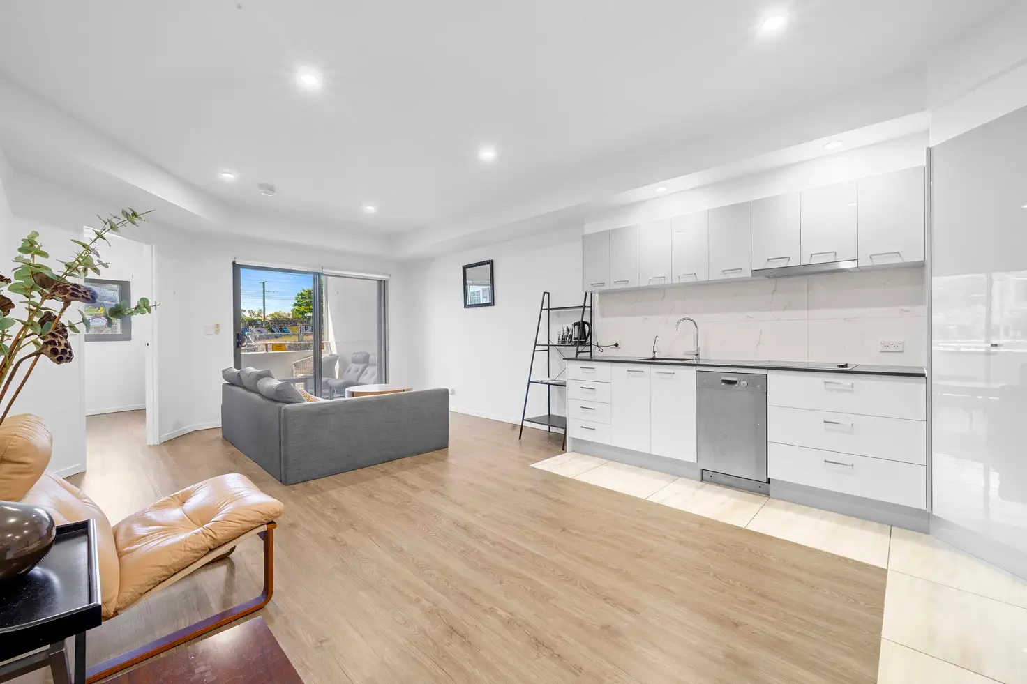 Main view of Homely apartment listing, 3/482 Upper Roma Street, Brisbane City QLD 4000