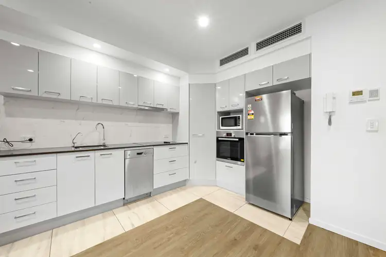 Fourth view of Homely apartment listing, 3/482 Upper Roma Street, Brisbane City QLD 4000