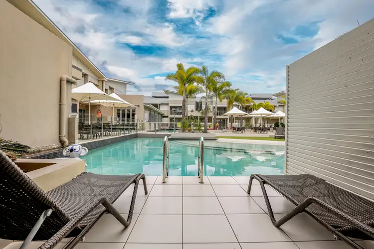 1 Beaches Village Circuit