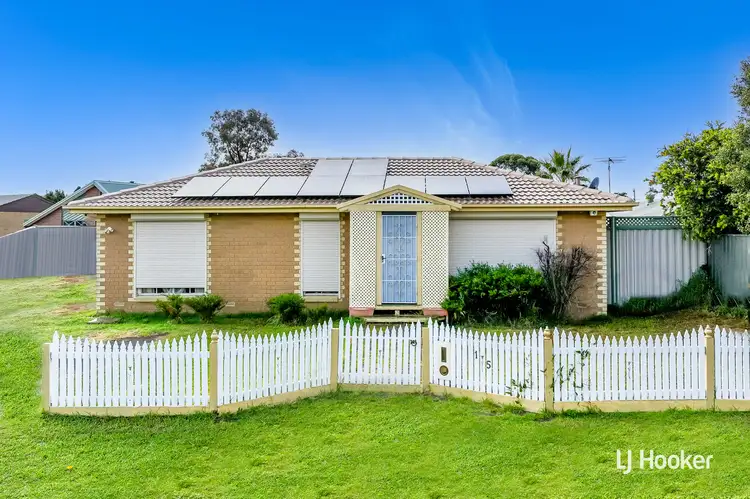 15 Dunvegan Drive