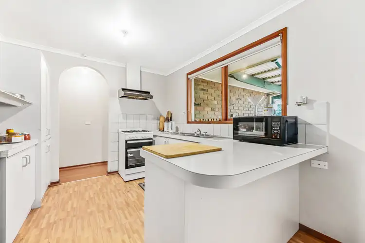 Fifth view of Homely house listing, 27 Pauline Court, Hampton Park VIC 3976