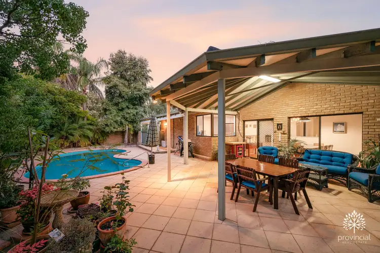 32 Benbullen Road, Kalamunda WA 6076