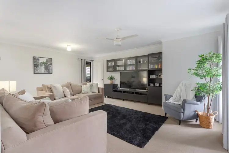Second view of Homely house listing, 7 Iris Court, Yamanto QLD 4305