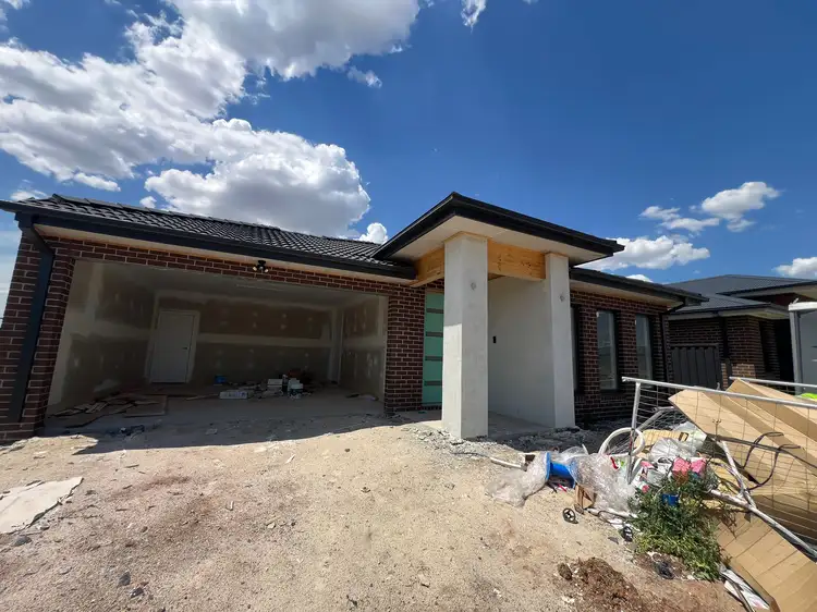 27 Gramercy place, Strathtulloh VIC 3338