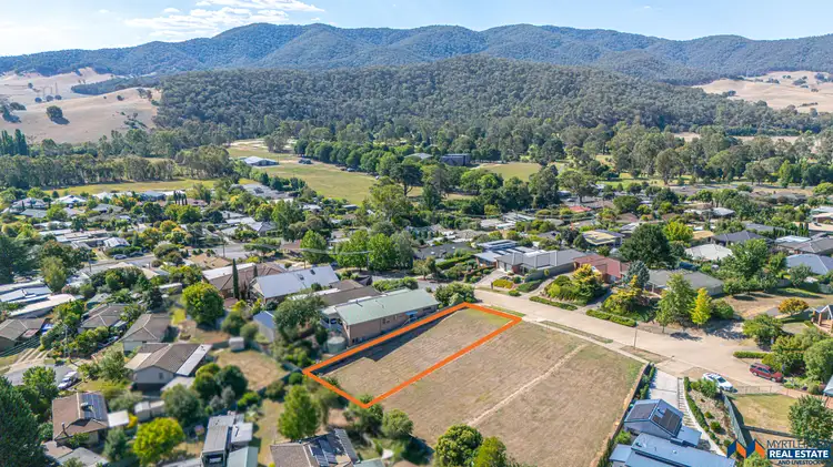 12 Thomas Street, Myrtleford VIC 3737