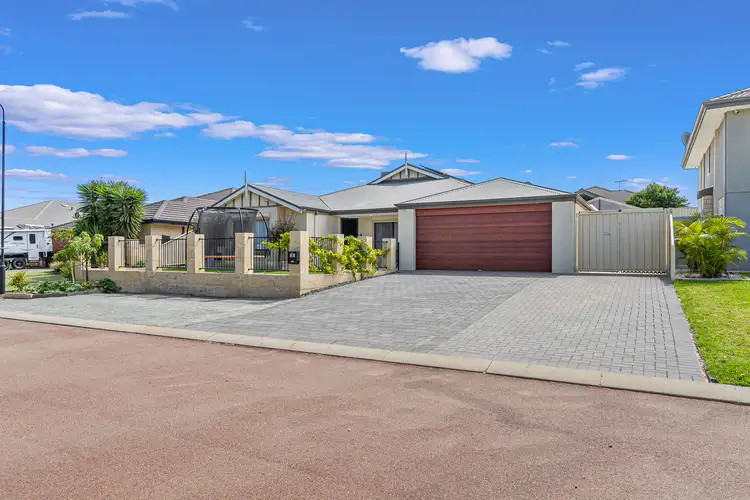 33 Malata Ridge, Lakelands WA 6180