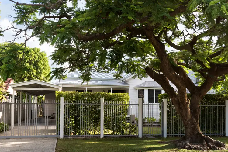 33 Long Street, Hendra QLD 4011