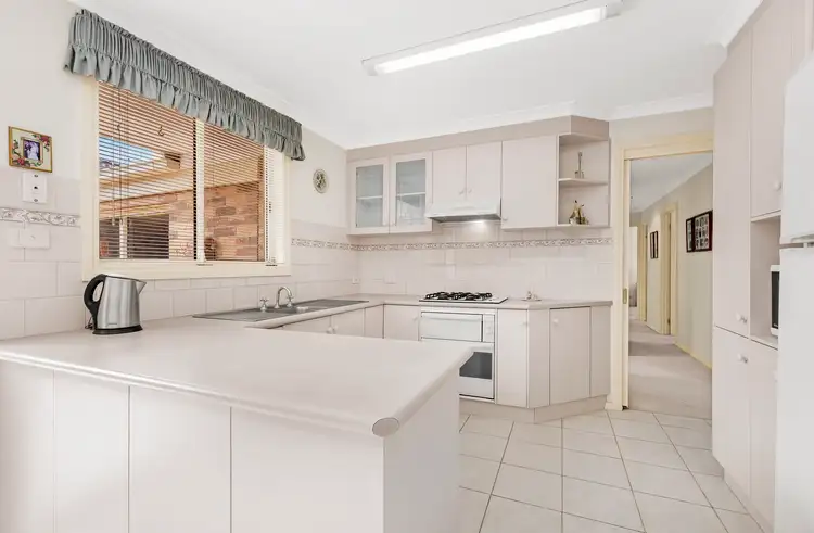 Fifth view of Homely unit listing, 1/12 Oban Way, Macleod VIC 3085