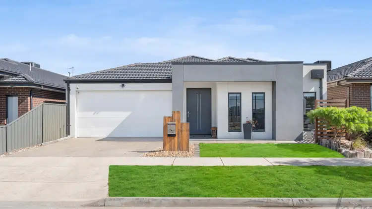 14 Sunmoth Road, Craigieburn VIC 3064