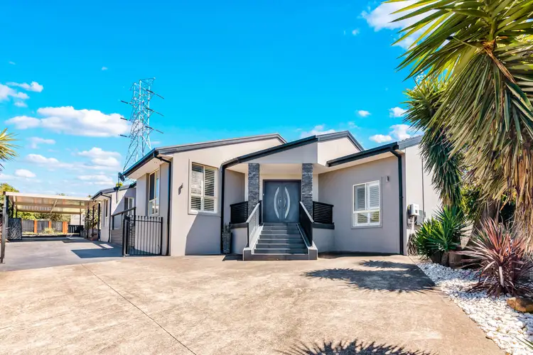 8 Dransfield Road