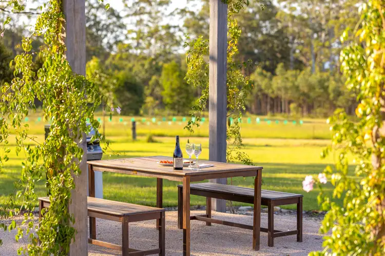 460 Careys Road, Hillville NSW 2430