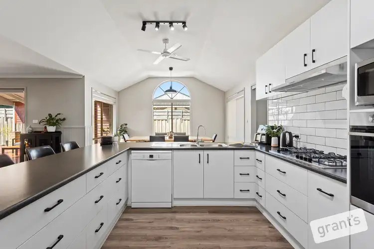 Fifth view of Homely house listing, 4 Dunmera Crescent, Narre Warren South VIC 3805