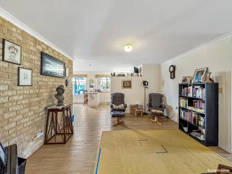 Sixth view of Homely house listing, 32 Susan Court, Yakamia WA 6330