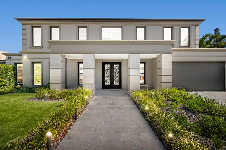 16 Earlwood Drive, Wheelers Hill VIC 3150