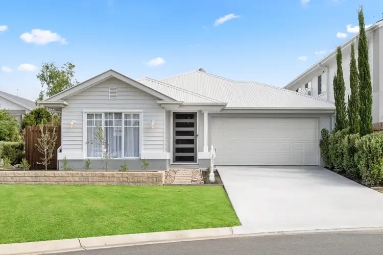 5 Grass Lane, Greenbank QLD 4124