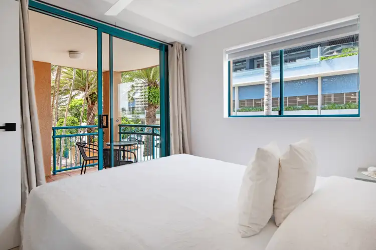 Sixth view of Homely apartment listing, 15/11-17 Philip Avenue, Broadbeach QLD 4218