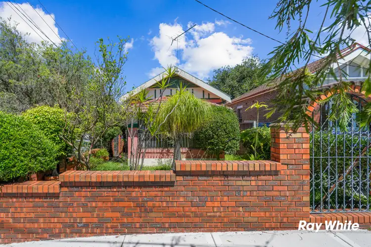 10 Wicks Avenue