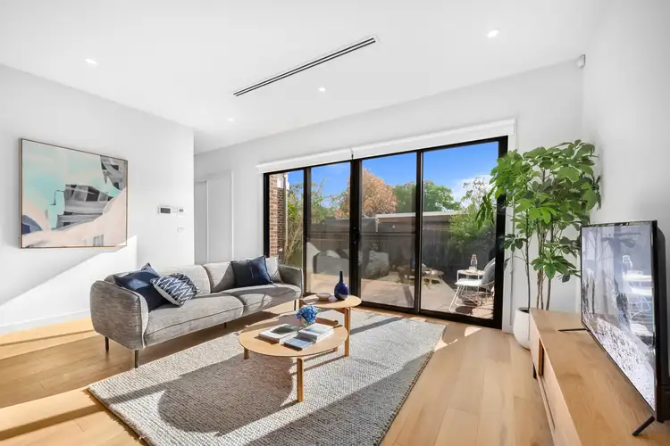 2/6 Wills Street, Balwyn VIC 3103