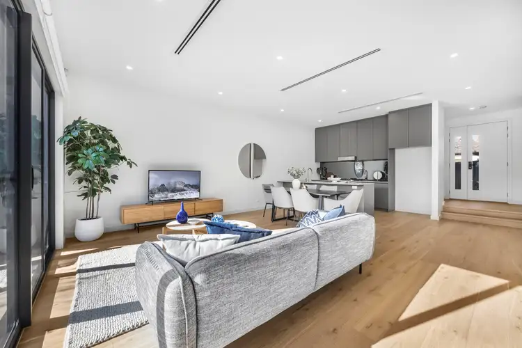 Fourth view of Homely townhouse listing, 2/6 Wills Street, Balwyn VIC 3103