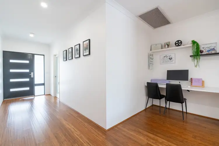 Sixth view of Homely house listing, 25 Furioso Green, Baldivis WA 6171
