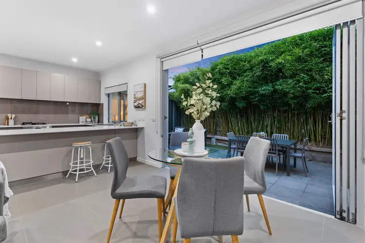 Fifth view of Homely house listing, 2/74 Broadway, Bonbeach VIC 3196