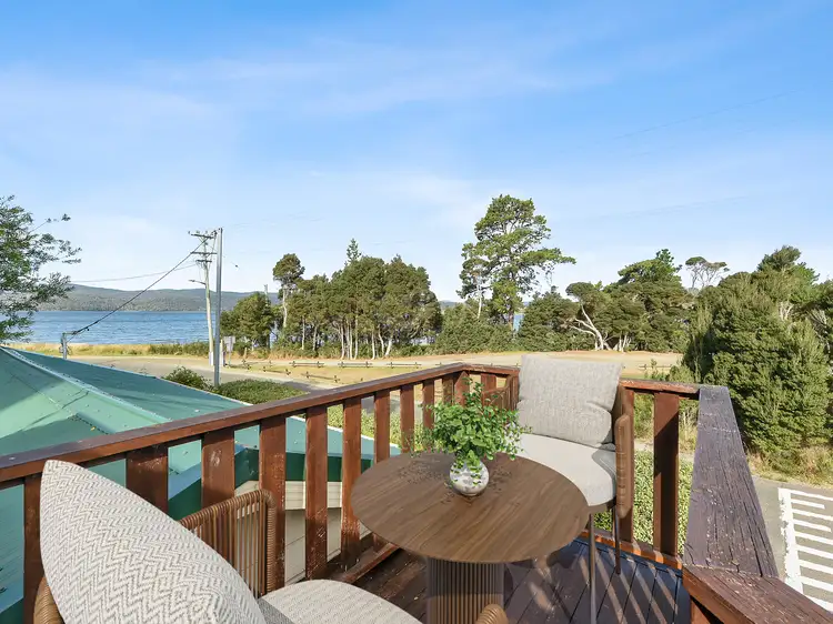 3 Beach Road