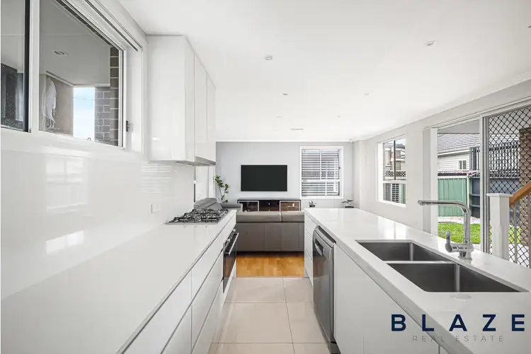 Sixth view of Homely house listing, 33 Oxford Street, Smithfield NSW 2164