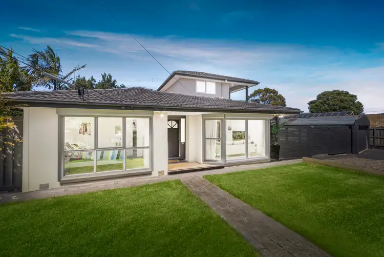 4 Bernard Street, Bayswater VIC 3153