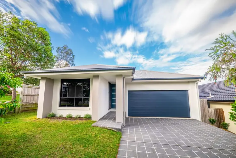 2 Everest Ct