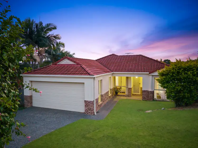 8 Samia Court, Regents Park QLD 4118