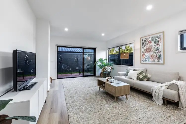 Fifth view of Homely house listing, 2/142 Grimshaw Street, Greensborough VIC 3088