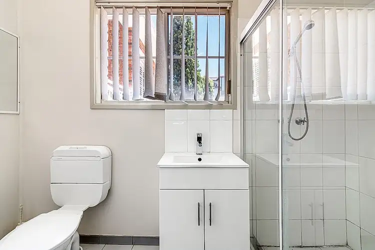 Fifth view of Homely house listing, 1A Parr Close, Bossley Park NSW 2176