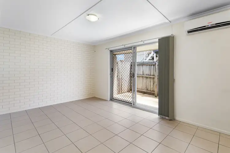Fifth view of Homely unit listing, 2/3 Thompson Crescent, Clontarf QLD 4019
