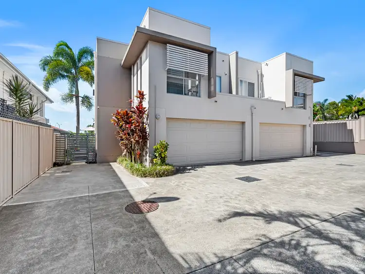 3/81 Pohlman St, Southport QLD 4215