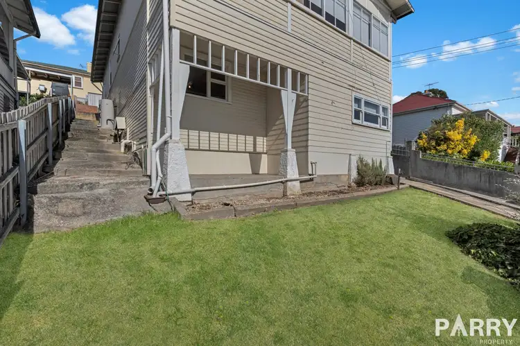 34 Upton Street
