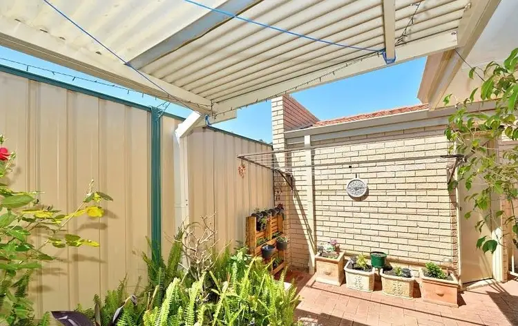 2/8 Gibson Street, Mandurah WA 6210