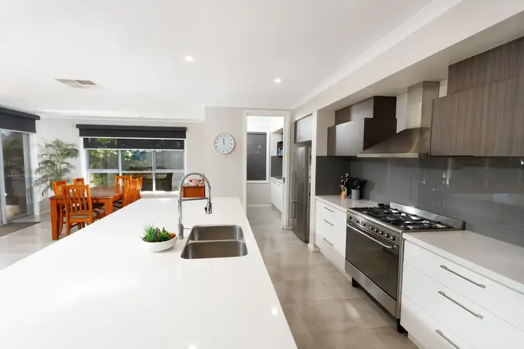 Sixth view of Homely house listing, 2 Gleneagles Drive, Tatura VIC 3616