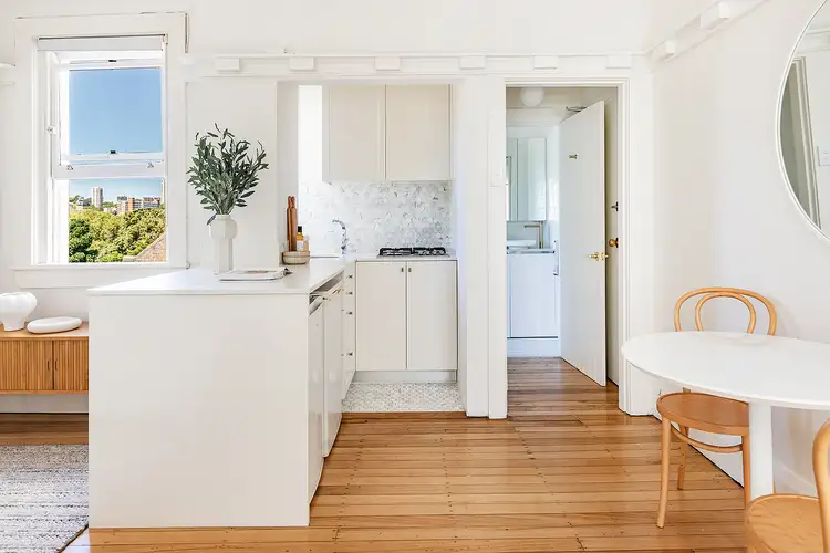 Fifth view of Homely apartment listing, 16/38 Roslyn Gardens, Rushcutters Bay NSW 2011