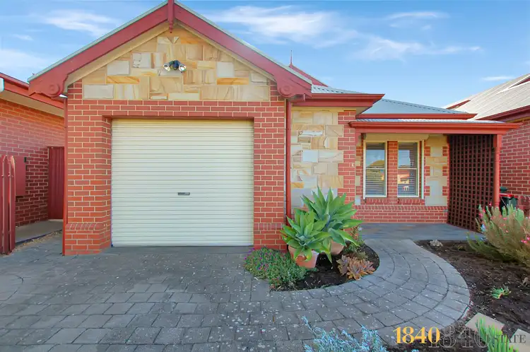 2/22 Burns Court, Morphett Vale SA 5162