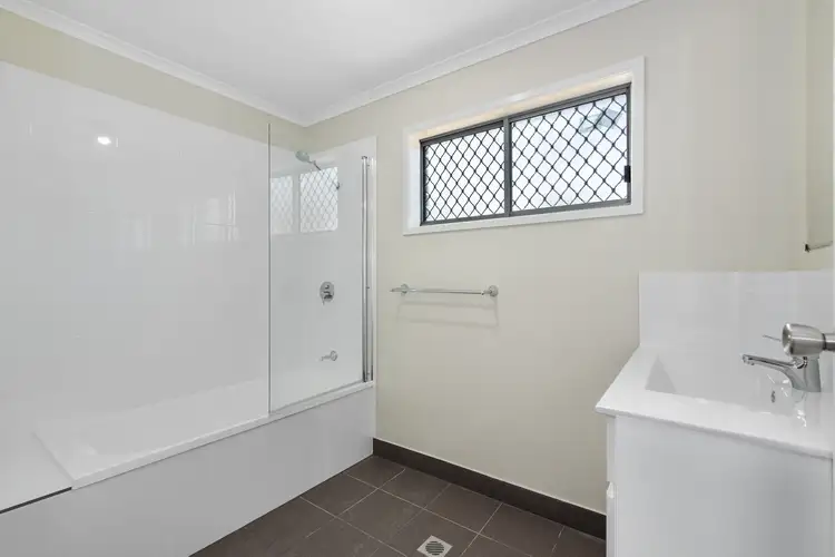 Sixth view of Homely house listing, 3 Shirleen Crescent, Condon QLD 4815