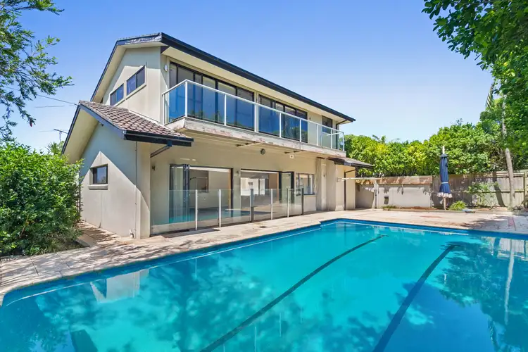 11 Goldsmith Avenue