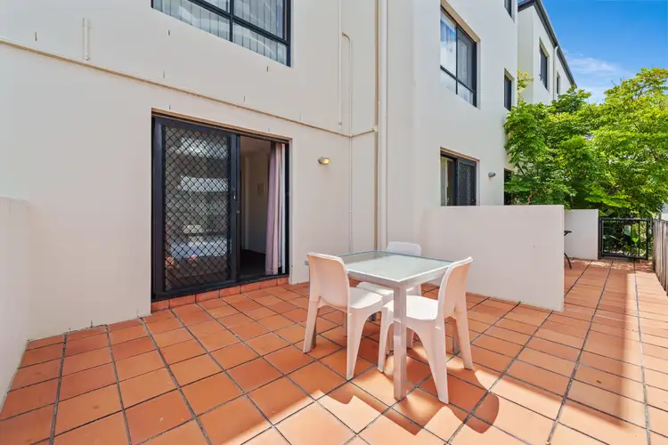 Sixth view of Homely apartment listing, 4/48-54 Stanhill Drive, Chevron Island QLD 4217
